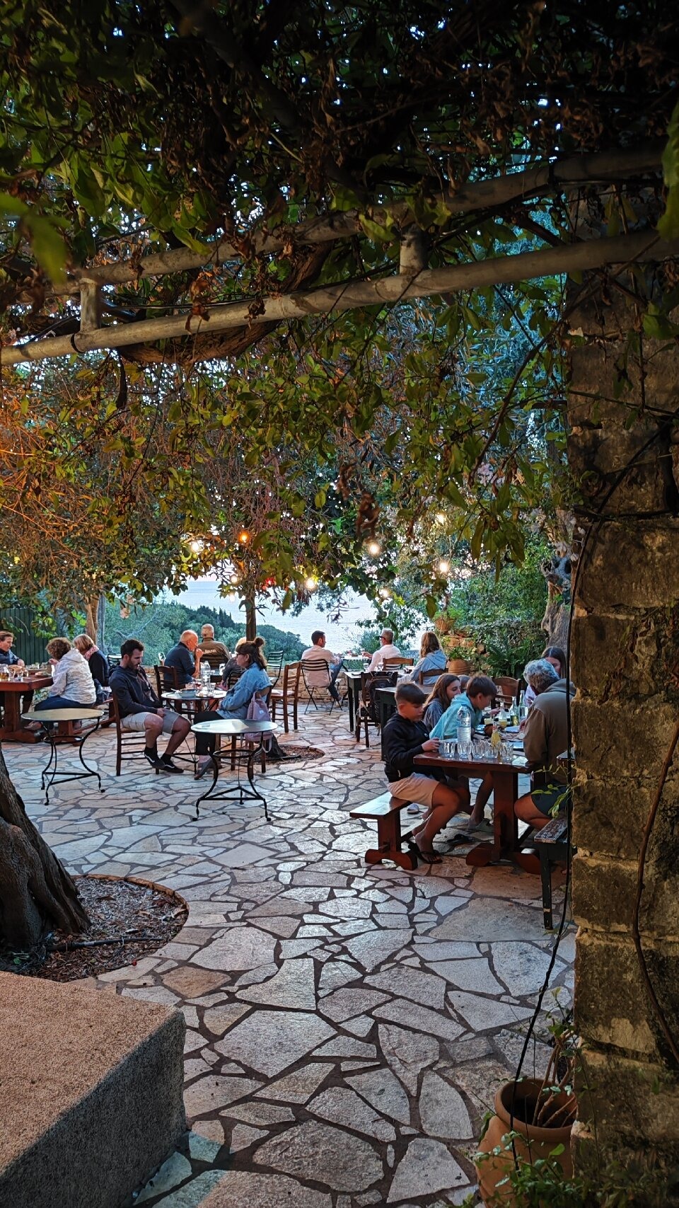 Terraza de restaurante para encuentros privados